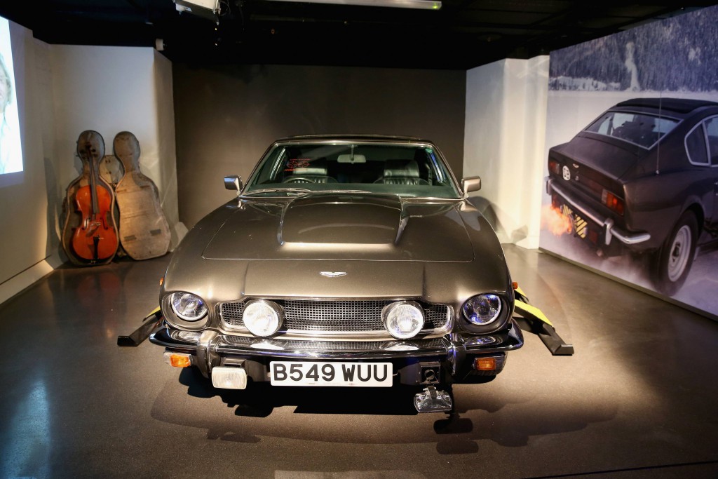 Aston Martin V8 Volante fra "The Living Daylights" (1987). Foto: London Film Museum