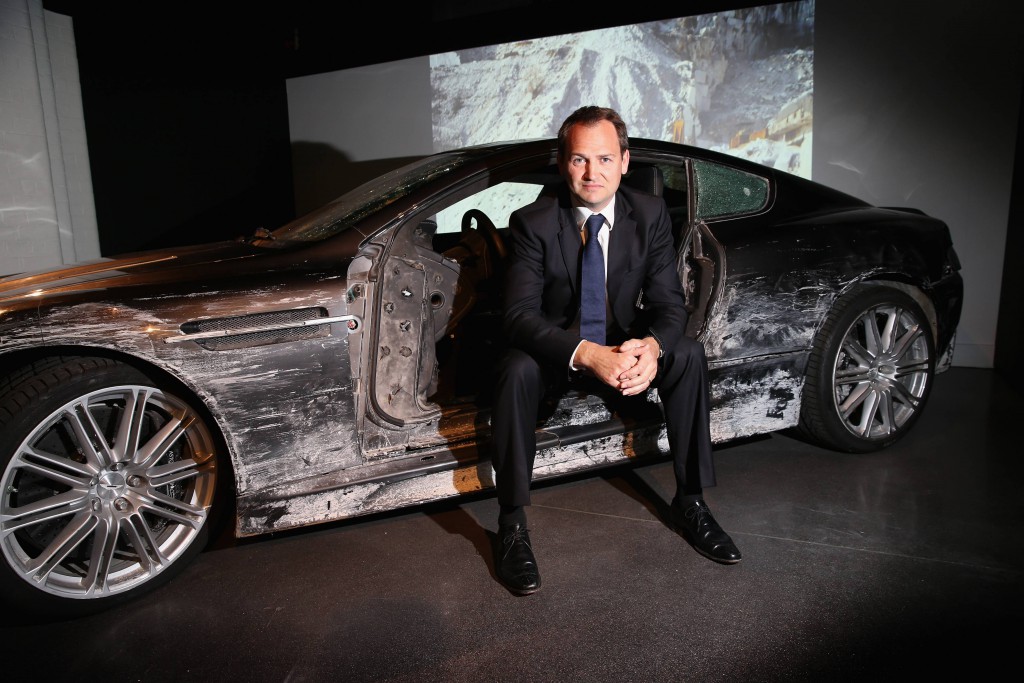 Ben Collins i Aston Martin DBS'eren fra "Quantum of Solace" (2008). Foto: London Film Museum