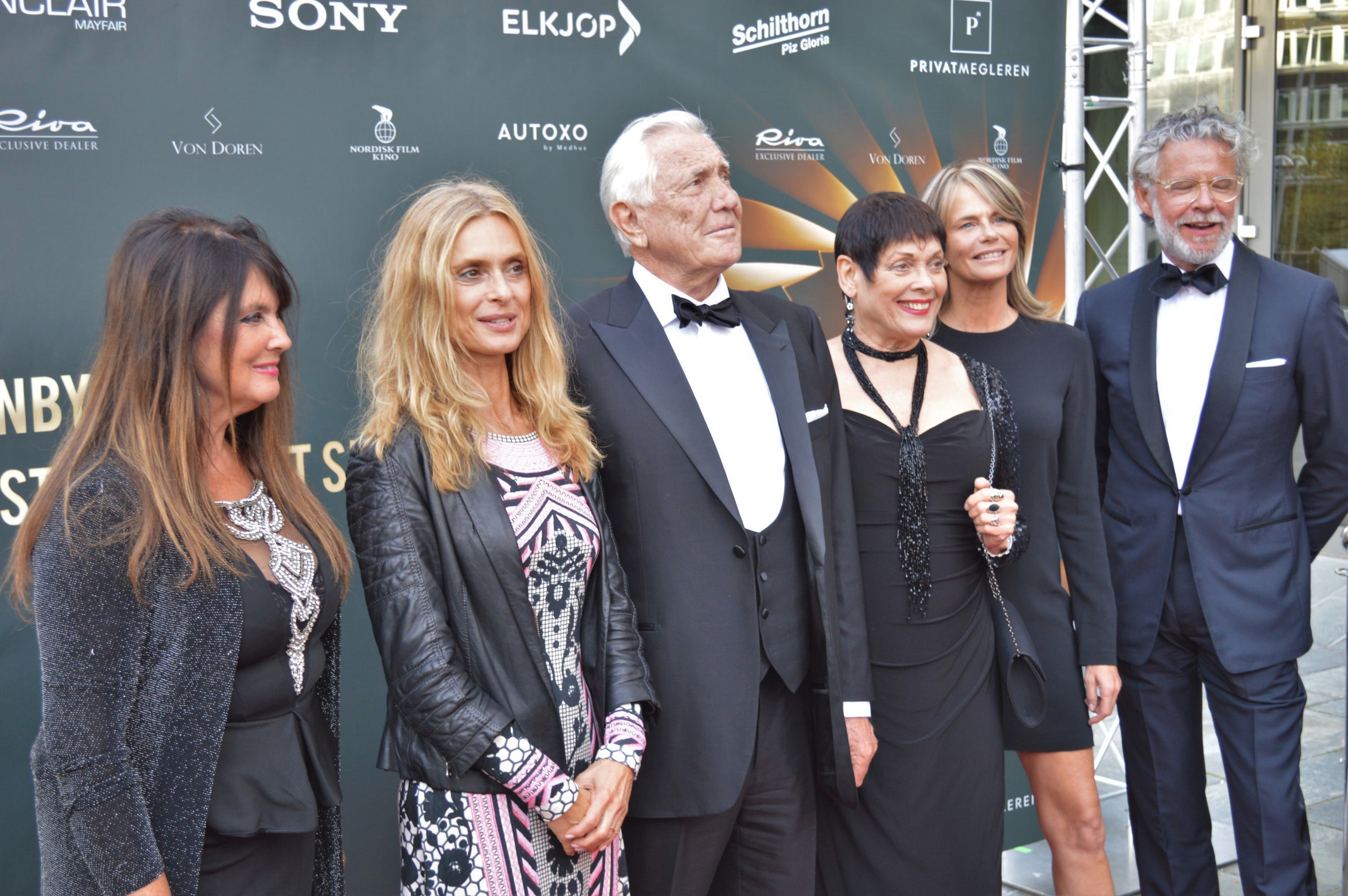 Caroline Munro, Maryam d'Abo, George Lazenby, Martine Beswick, Serena Scott Thomas and David Mason in Oslo 01.09.2016 - © Brian Iskov