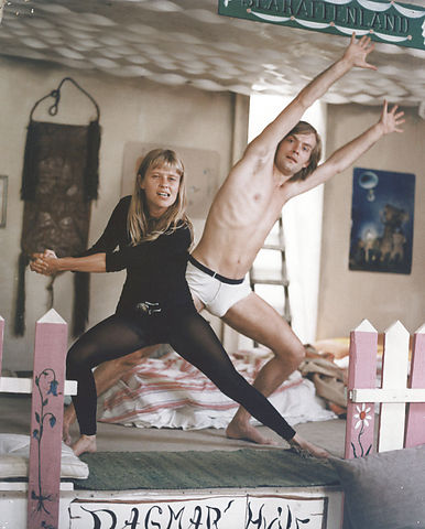 Ulla Gottlieb og Finn Storgaard i "Nu går den på Dagmar" (1972) - stillfoto: Peter Pagh