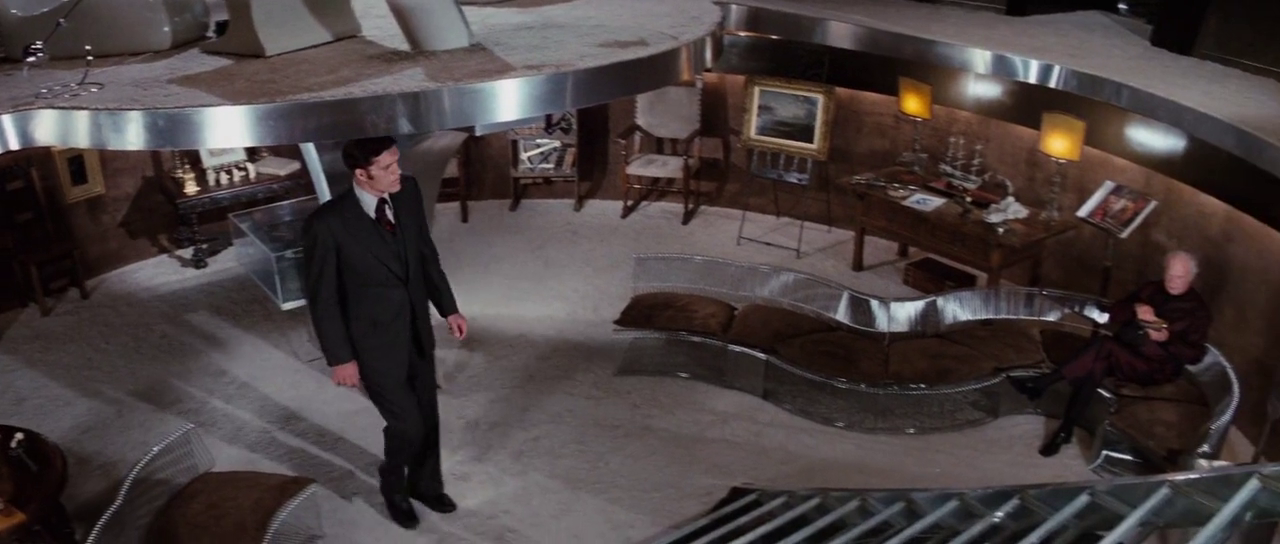Verner Pantons Pantonova-møbelsystem i "Spionen der elskede mig" (1977)
